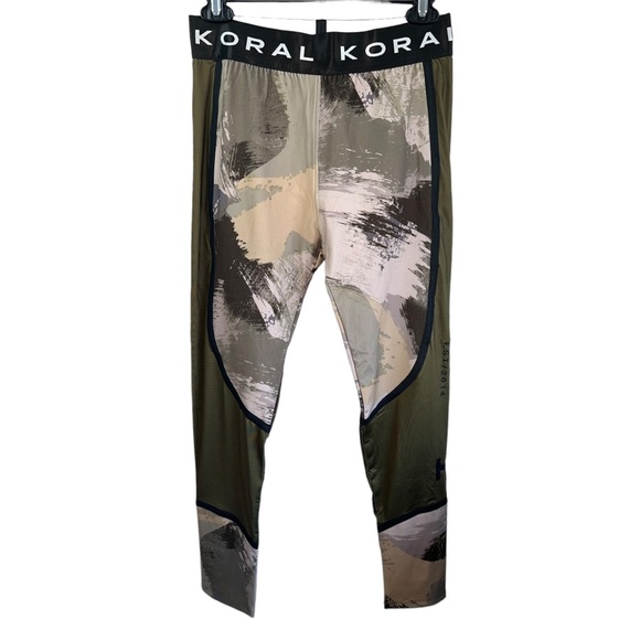 Koral X Infinity Leggings cropped camo print Medium - Picture 8 of 12